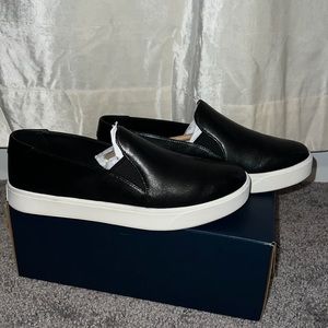 Cole haan womens black leather slip on sneaker